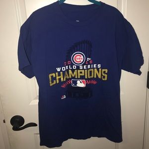 2016 World Series Champion Cubs t-shirt size LARGE
